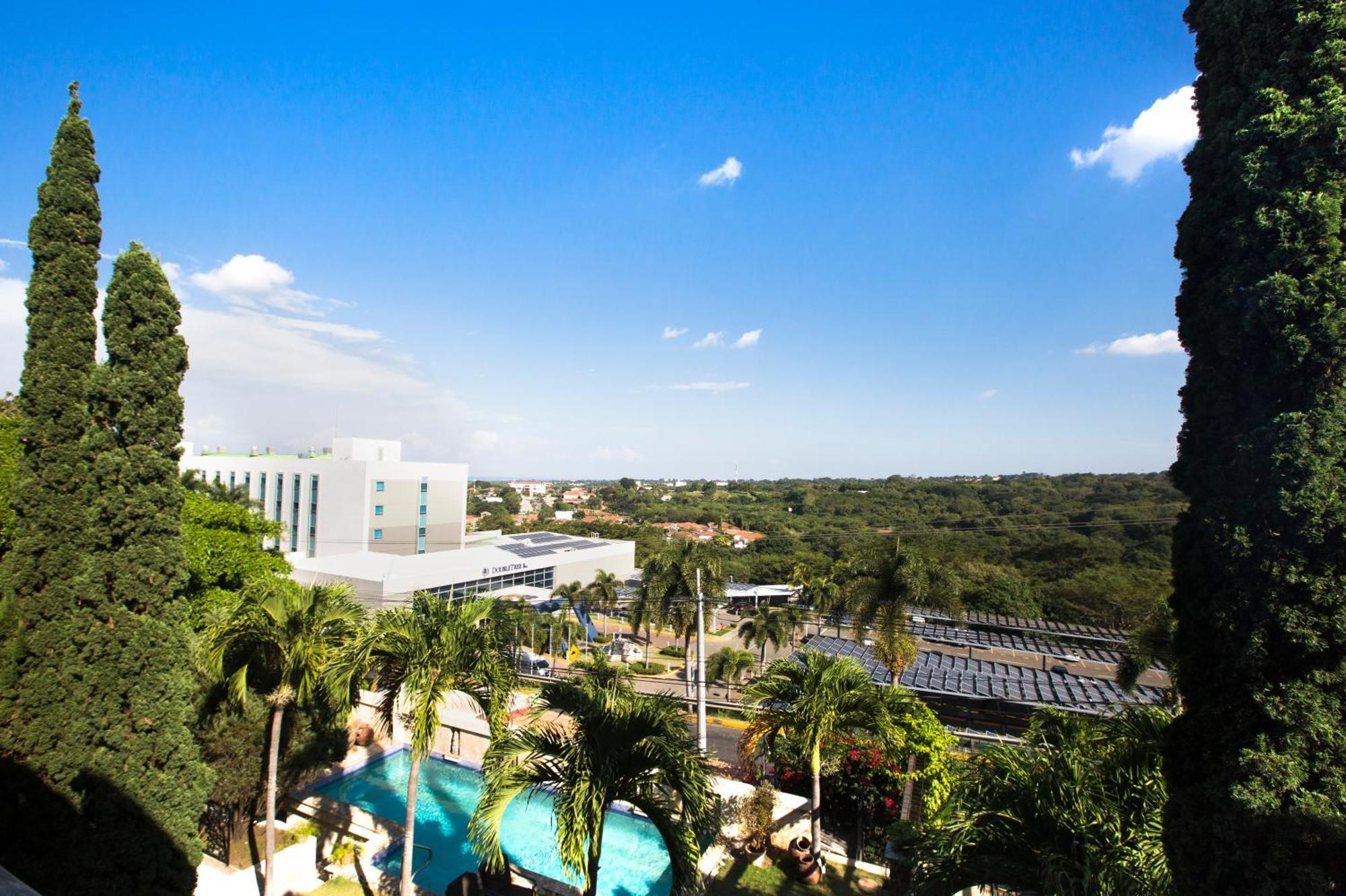 Los Altos Apartments & Studios Managua Exterior foto